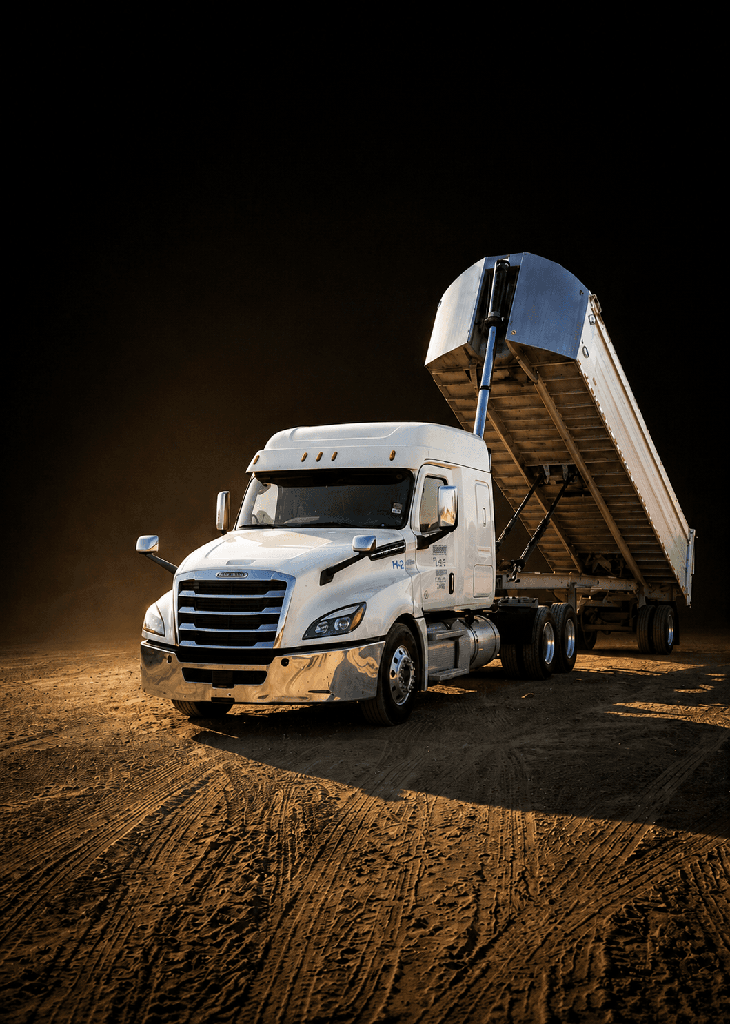 Lightning Transport LLC Hero Background Mobile